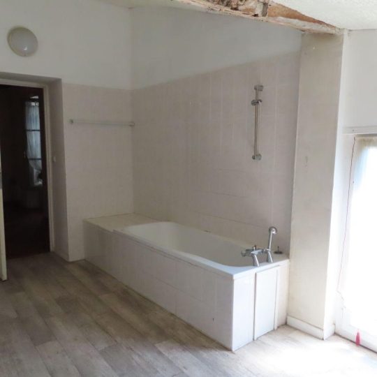  GERBEAUD IMMOBILIER : House | CAUDROT (33490) | 302 m2 | 155 500 € 