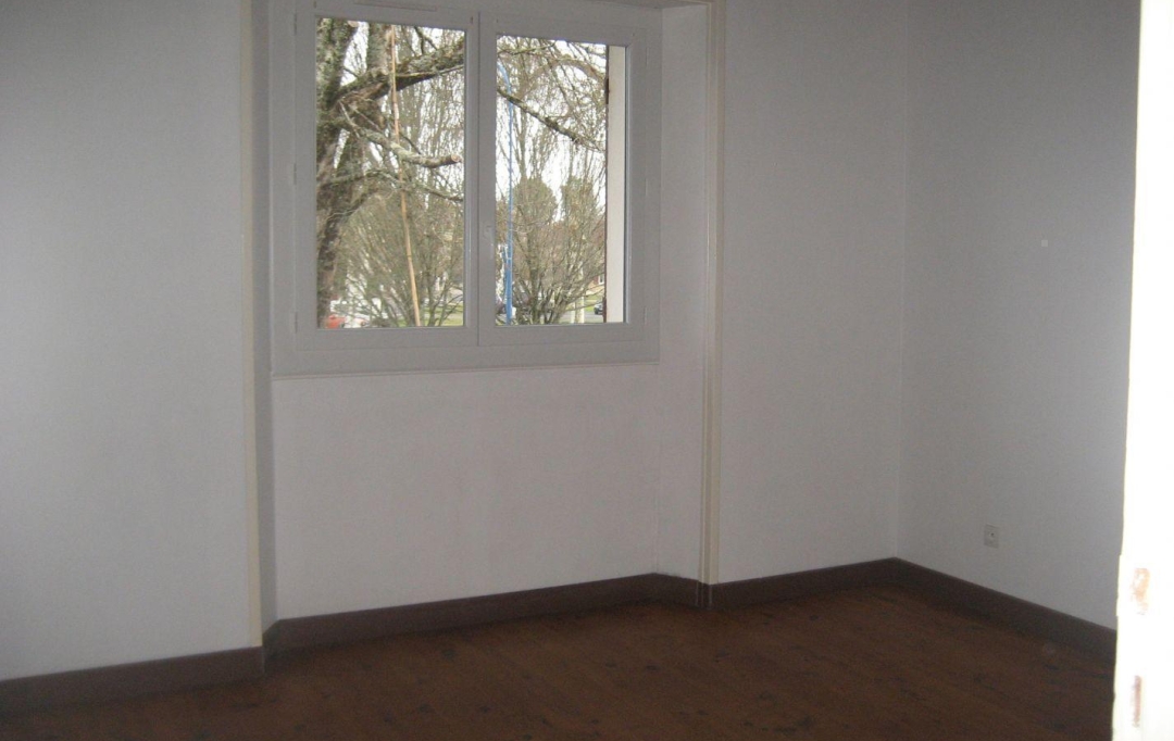 GERBEAUD IMMOBILIER : Maison / Villa | SAINT-MAGNE (33125) | 93 m2 | 675 € 