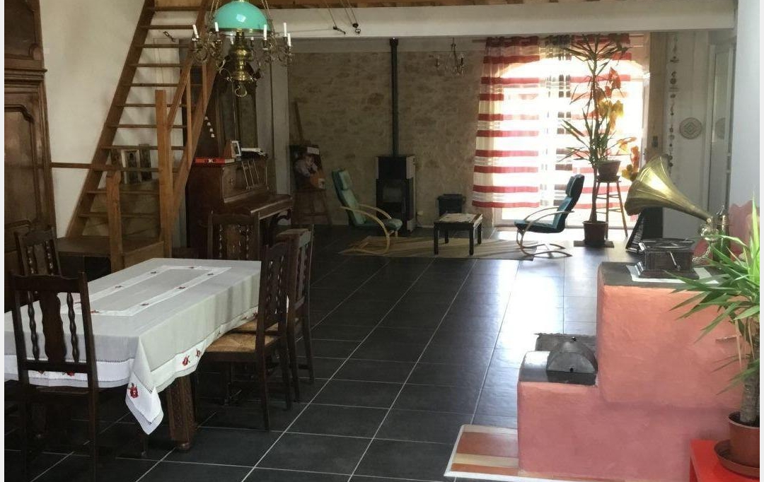 GERBEAUD IMMOBILIER : Maison / Villa | SAINT-PIERRE-D'AURILLAC (33490) | 373 m2 | 344 000 € 