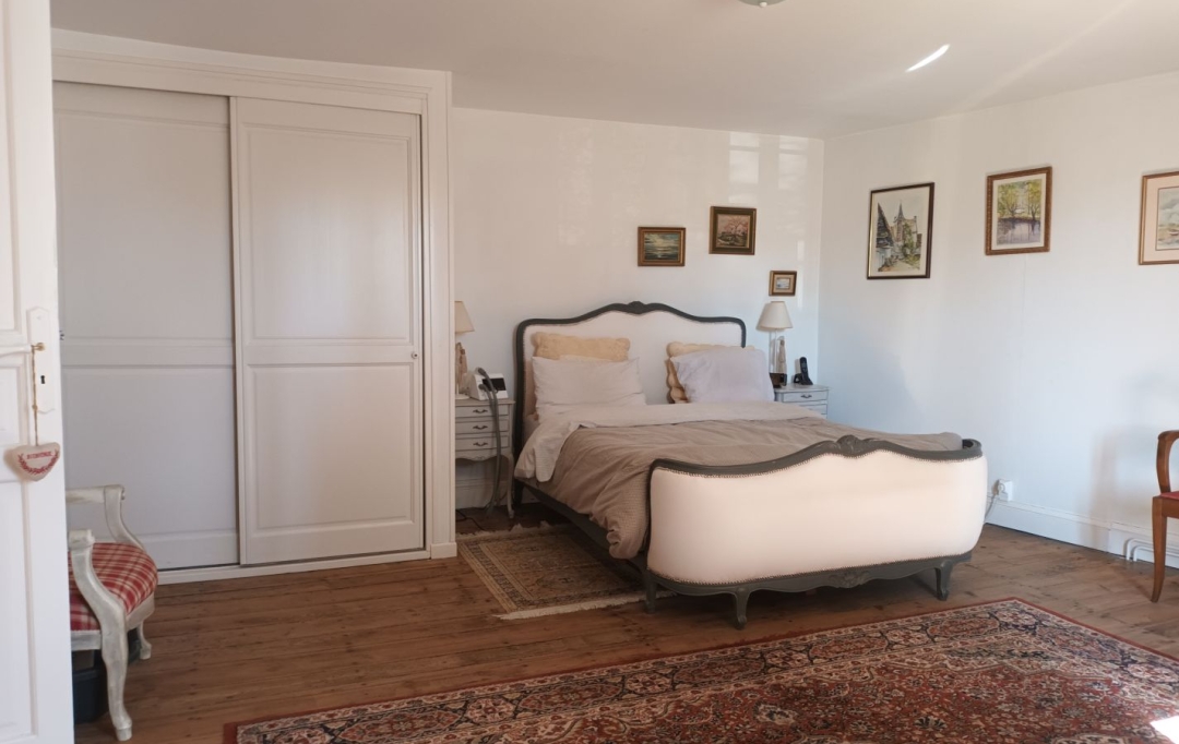 GERBEAUD IMMOBILIER : Maison / Villa | SAINT-SYMPHORIEN (33113) | 274 m2 | 373 000 € 