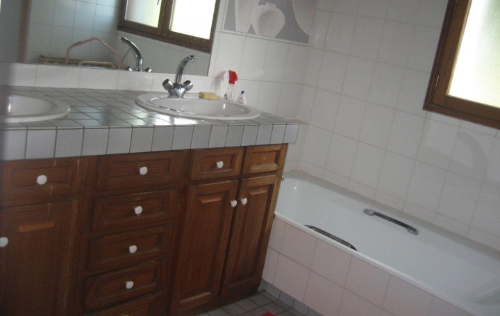 GERBEAUD IMMOBILIER : House | SORE (40430) | 145 m2 | 1 000 € 