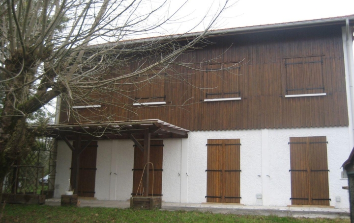 Maison GUILLOS 95 m2 800 € Maison GUILLOS 95 m2 800 €