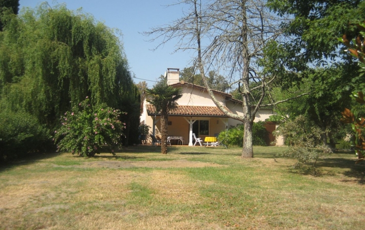 Maison NOAILLAN 122 m2 322 000 € Maison NOAILLAN 122 m2 322 000 €